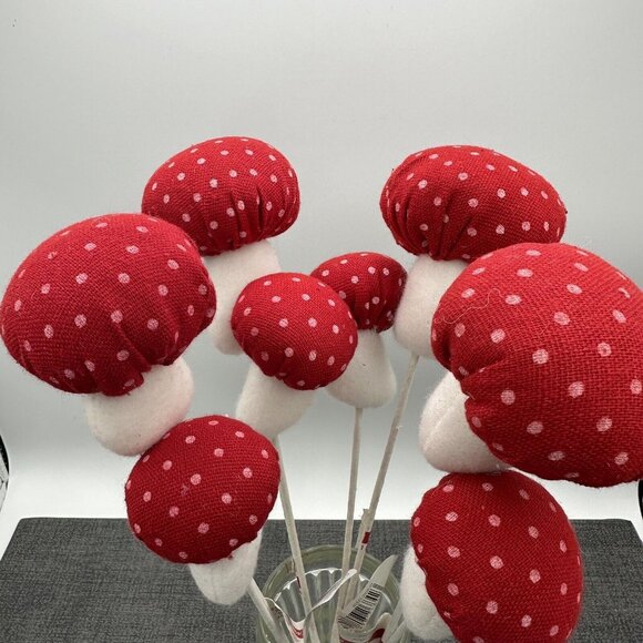 Christmas Picks Lot Mushroom Crafts Fabric Felt Holiday Wreath Pixie Cap Fairy - Picture 2 of 7